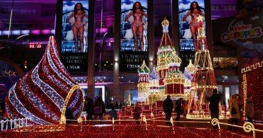 أجواء احتفالية مبهرة بالكريسماس فى روسيا