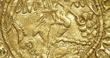 عمرها 500 سنة.. اكتشاف قطعة ذهبية نادرة فى ساحة معركة قديمة بإنجلترا