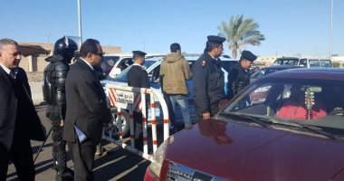 مدير أمن الإسكندرية يشرف على عملية التفتيش قبل مواجهة الأهلي وأتلتيكو مدريد
