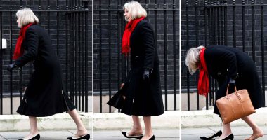 صور.. أحذية رئيسة وزراء بريطانيا بين الأناقة وتحدى البروتوكولات الرسمية