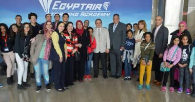 مصر للطيران تنظم جولة تعريفية لطلاب المدارس الدولية
