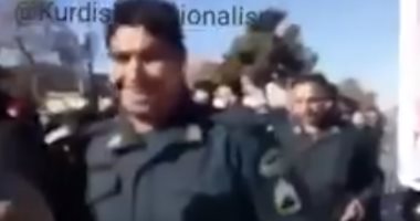 فيديو.. جندى إيرانى يعلن انشقاقه عن الجيش.. وآخرون يشاركون فى المظاهرات