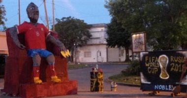 فيديو.. جماهير الأرجنتين تحرق تمثال فيدال فى احتفالات الكريسماس