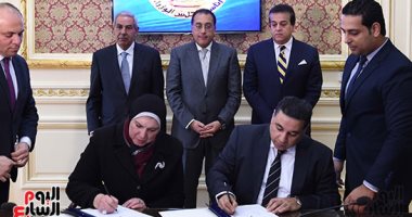 توقيع اتفاقية تعاون بين المجلس الأعلى للجامعات وجهاز تنمية المشروعات المتوسطة (صور)