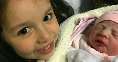 المخرج بيتر ميمى يرزق بمولودة جديدة