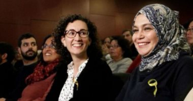 حجاب فى مقاعد التشريع.. نجاة الدريوش أول مسلمة محجبة فى برلمان كتالونيا