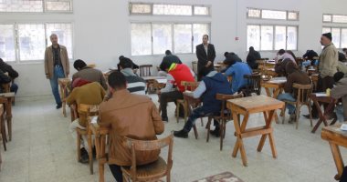 نائب رئيس جامعة الأزهر للوجه القبلى يتفقد امتحانات كليات فرع أسيوط