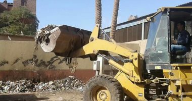 حملة مكبرة لرفع المخلفات والقمامة بشوارع أبو زعبل 