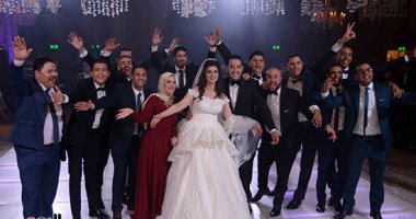 عدوية وبوسى والليثى يتألقون فى زفاف "أحمد الريس وداليا" بحضور نجوم المجتمع