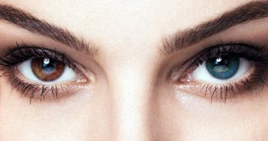 هل يمكن أن يتغير لون العيون مع مرور الوقت؟