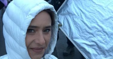 شاهد الصورة الأولى لـ"نيللى كريم" أثناء تصوير مسلسلها "اختفاء" بموسكو