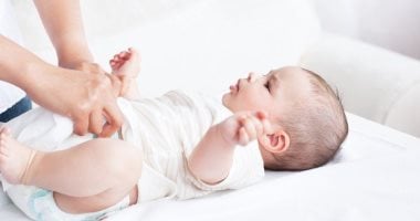 احذرى.. استخدام الحفاضات لفترات طويلة له آثار ضارة على طفلك الرضيع