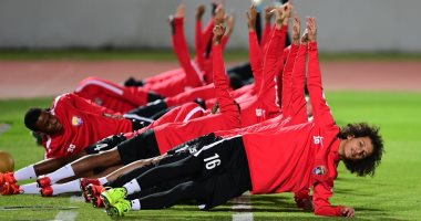 صور.. حسين الشحات يغيب عن أول تدريب للعين بعد عودة اللاعبين من "خليجى 23"