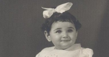 في يوم ميلادها.. صورة نادرة لإيمان الطوخى فى طفولتها