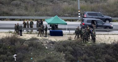 القوات الإسرائيلية تحاصر نابلس بعد مقتل مستوطن (صور)