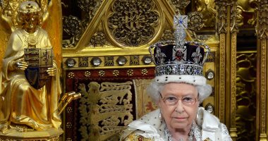 ملكة بريطانيا تتغيب عن قداس بسبب المرض
