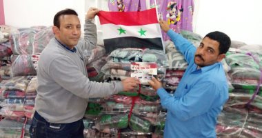 اللجنة الشعبية للتضامن مع السوريين: توزيع بطاطين للمغتربين بدمياط والدقهلية 
