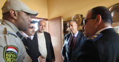 صور.. رئيس مدينة أبورديس بجنوب سيناء يتفقد مطعم الحراسات المشددة