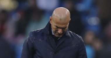 ماركا: زيدان قد يستقيل من تدريب ريال مدريد نهاية الموسم