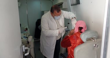 الكشف على 1768 حالة بقافلة علاجية بمركز أبوقرقاص بالمنيا