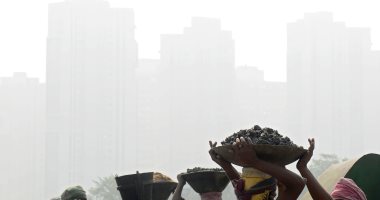 صور.. استمرار عاصفة ضباب دخانى فى الهند