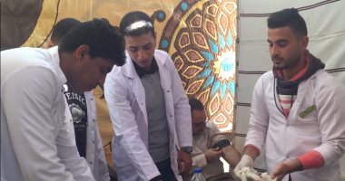 صور وفيديو.. حملة علاج فيروس c بشمال سيناء تفحص 350 حالة مجانا فى يومين وتستمر لليوم الثالث