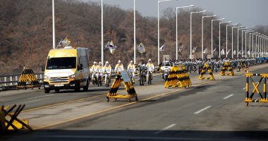 صور.. كوريا الجنوبية تستعد إلى الأولمبياد وسط انتقادات لمشاركة بيونج يانج 