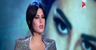 فيديو.. شمس الكويتية لـON E: المجتمع الفنى ملىء بالمثليين ولدى صديقات مثليات