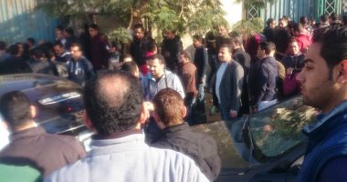 جامعة الزقازيق ردا على تجمهر طلاب التعليم المفتوح: لم يسددوا المصروفات 