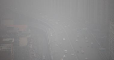 صور.. موجه من الضباب الدخانى تغطى سماء الصين