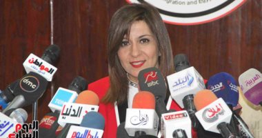 وزيرة الهجرة تطالب المصريين بالخارج مراجعة بياناتهم بقاعدة الناخبين