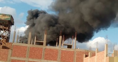 الحماية المدنية بالقليوبية تسيطر على حريق هائل بمصنع عطور فى الخانكة