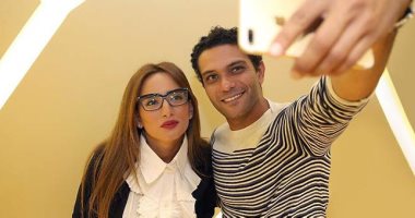 آسر ياسين وزينة خارج رمضان المقبل بـ"الهاوية"