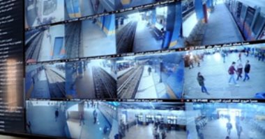 صور.. الداخلية تراقب مترو الأنفاق بشاشات عرض متطورة لحصار الجريمة