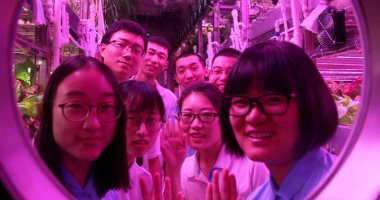 طلاب صينيون يقضون 200 يوم داخل مختبر لمحاكاة الحياة على سطح القمر