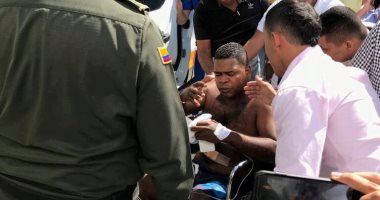 ننشر صور انفجار قنبلة بمحيط مركز للشرطة الكولومبية أدى إلى قتلى ومصابين