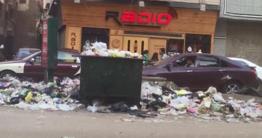 اضبط مخالفة.. انتشار القمامة بشوارع منطقة القومية بمدينة الزقازيق