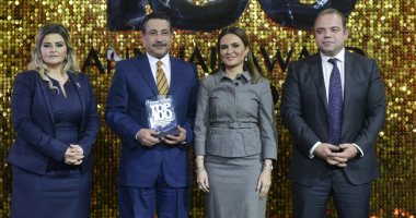 سحر نصر تكرم أفضل 100 شركة بالسوق المصرى خلال 2017
