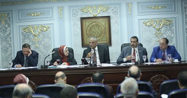 "محلية البرلمان" تطالب الحكومة ببيان ربع سنوى عن تنفيذ المشروعات بالمحافظات