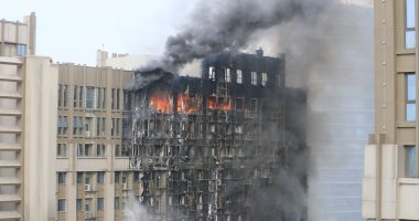 اندلاع حريق بمبنى النشاط الرياضى ببلدية المحلة أثناء هدمه بالغربية