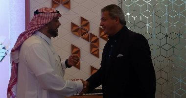 وزير الرياضة يلتقى رئيس اتحاد اللجان الأوليمبية العربية بالإمارات