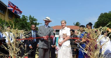 الأمير إدوارد وزوجته صوفى يزورون مدرسة للمكفوفين فى سريلانكا