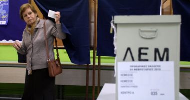 صور.. القبارصة اليونانيون يدلون بأصواتهم فى جولة الإعادة بانتخابات الرئاسة
