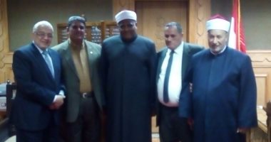 وكيل اللجنة الدينية بالبرلمان يزور مشيخة الأزهر ويلتقى عباس شومان