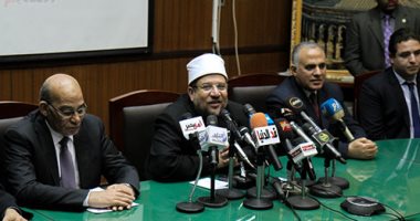 وزير الرى: خطة ترشيد للمياه تكلفتها 900 مليار جنيه خلال 10 سنوات(صور)