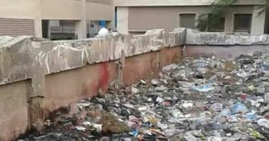 صور.. مجارى الصرف الصحى تضرب مدرسة وردان الابتدائية والقمامة تحاصر الطلاب