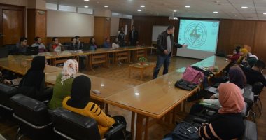 "كهرباء الاسكندرية" تنظم دورة كمبيوتر لطلاب كلية التجارة 