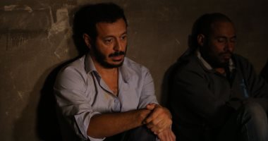 اقتحام رجال الشرطة فيلا مصطفى شعبان بحدائق الأهرام