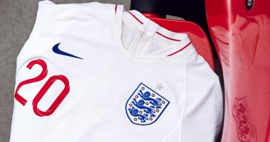 منتخب إنجلترا يكشف عن قميصه الجديد فى كأس العالم 2018