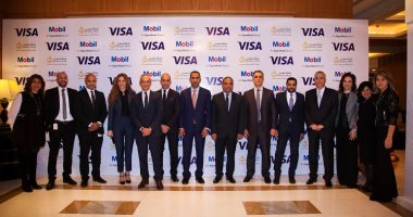 بنك مصر يتعاون مع فيزا وأكسون موبيل لتوسيع نطاق قبول المدفوعات الإلكترونية
